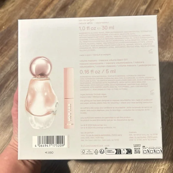 Cosmic Kylie Jenner 2 Pc Gift Set Eau de Parfum 1 oz & Kylash Mascara 0.16 oz - Picture 8 of 10